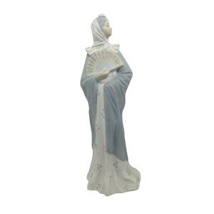 NAO By Lladro Woman with Fan Porcelain Figurine from Spain Vintage 12" Tall